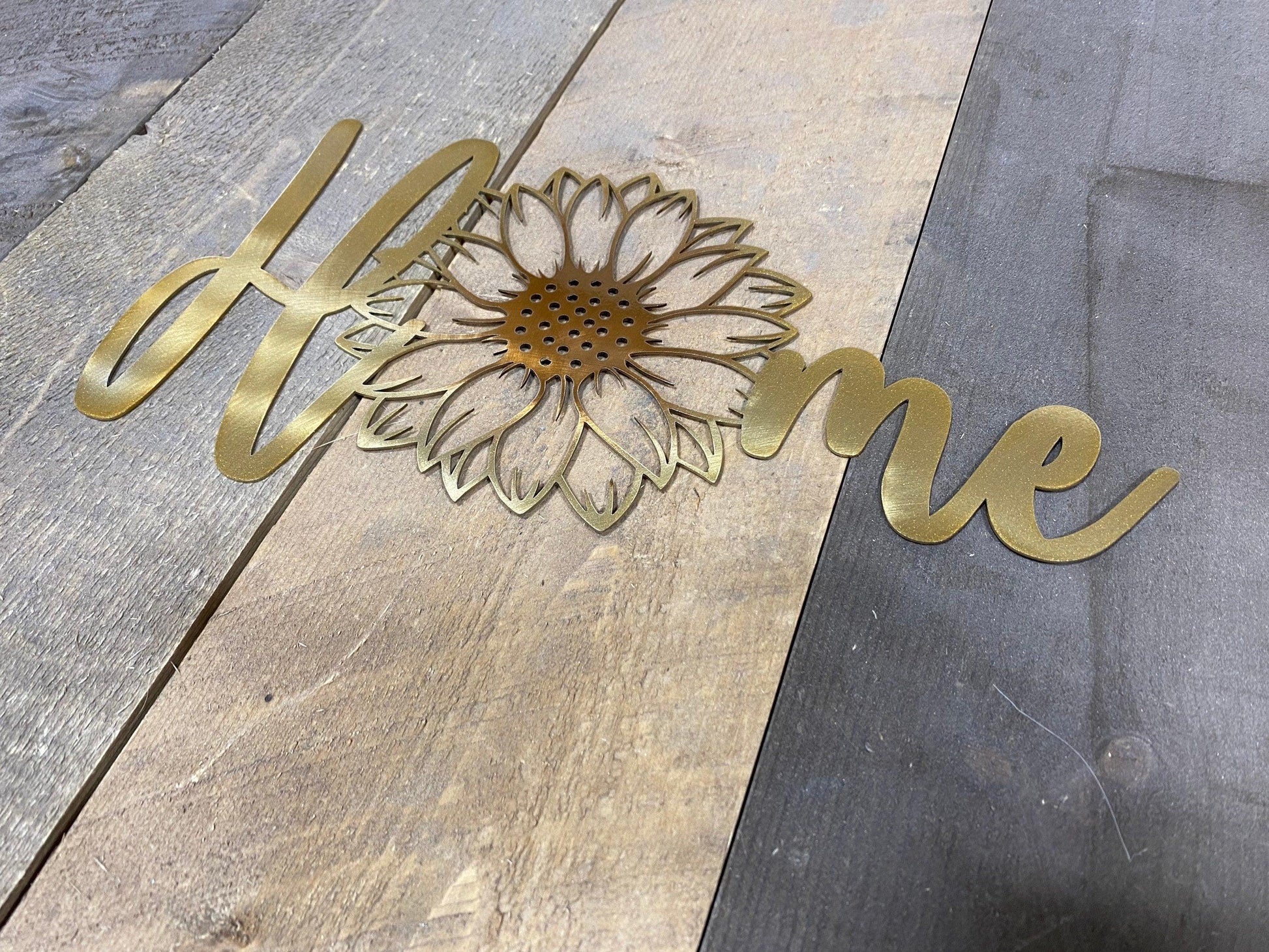 Home Sunflower Metal Wall Art – Rustic Farmhouse & Nature-Inspired Decor - RMMDecor