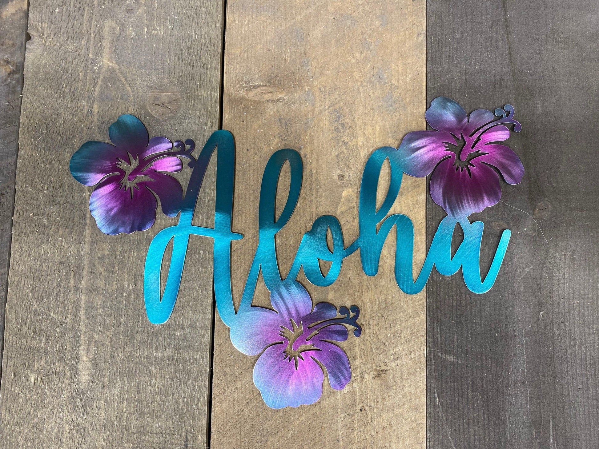 'Aloha' Hibiscus Metal Wall Art – Coastal & Beach-Themed Decor - RMMDecor