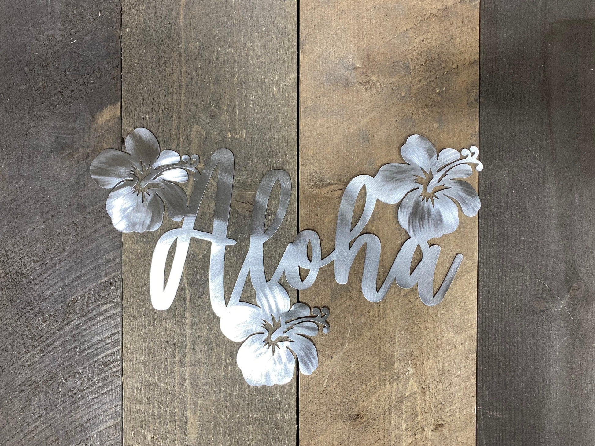 'Aloha' Hibiscus Metal Wall Art – Coastal & Beach-Themed Decor - RMMDecor