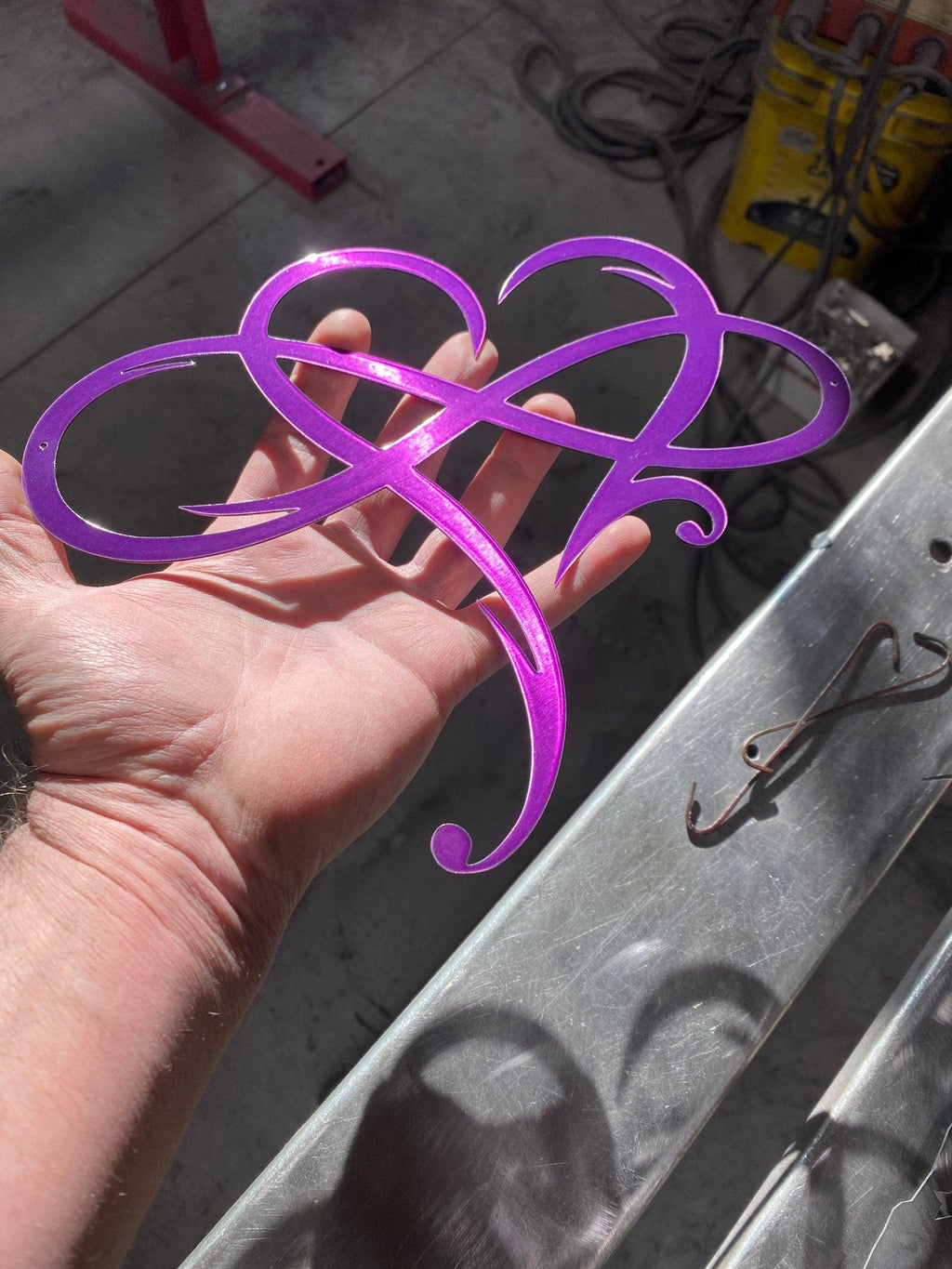 Infinite Love Infinity Heart Metal Wall Art – Romantic Gift & Home Decor - RMMDecor